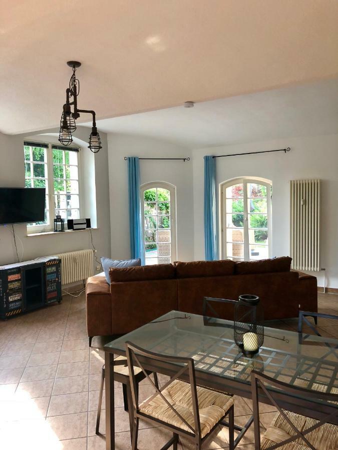 Ferienwohnung Am Wasser Villa Graf Von Pfeil Dresden Eksteriør billede
